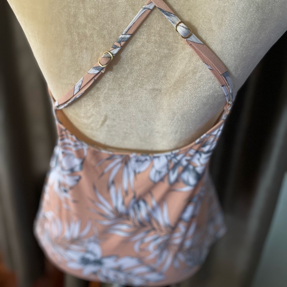 NWOT Swim Top by Cremieux in peach and gray floral. - Picture 4 of 5
